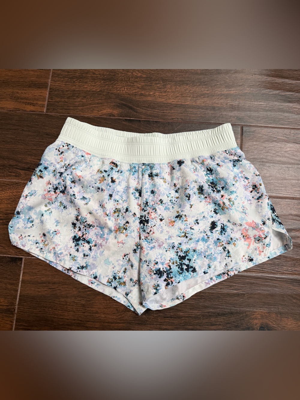 GAP White Multicolor Splash Print Athletic Shorts